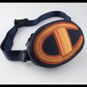 Champion prime novelty waist pack
